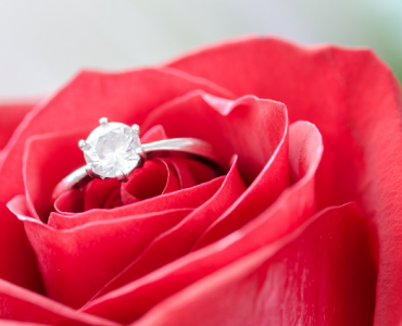 engagement diamond ring