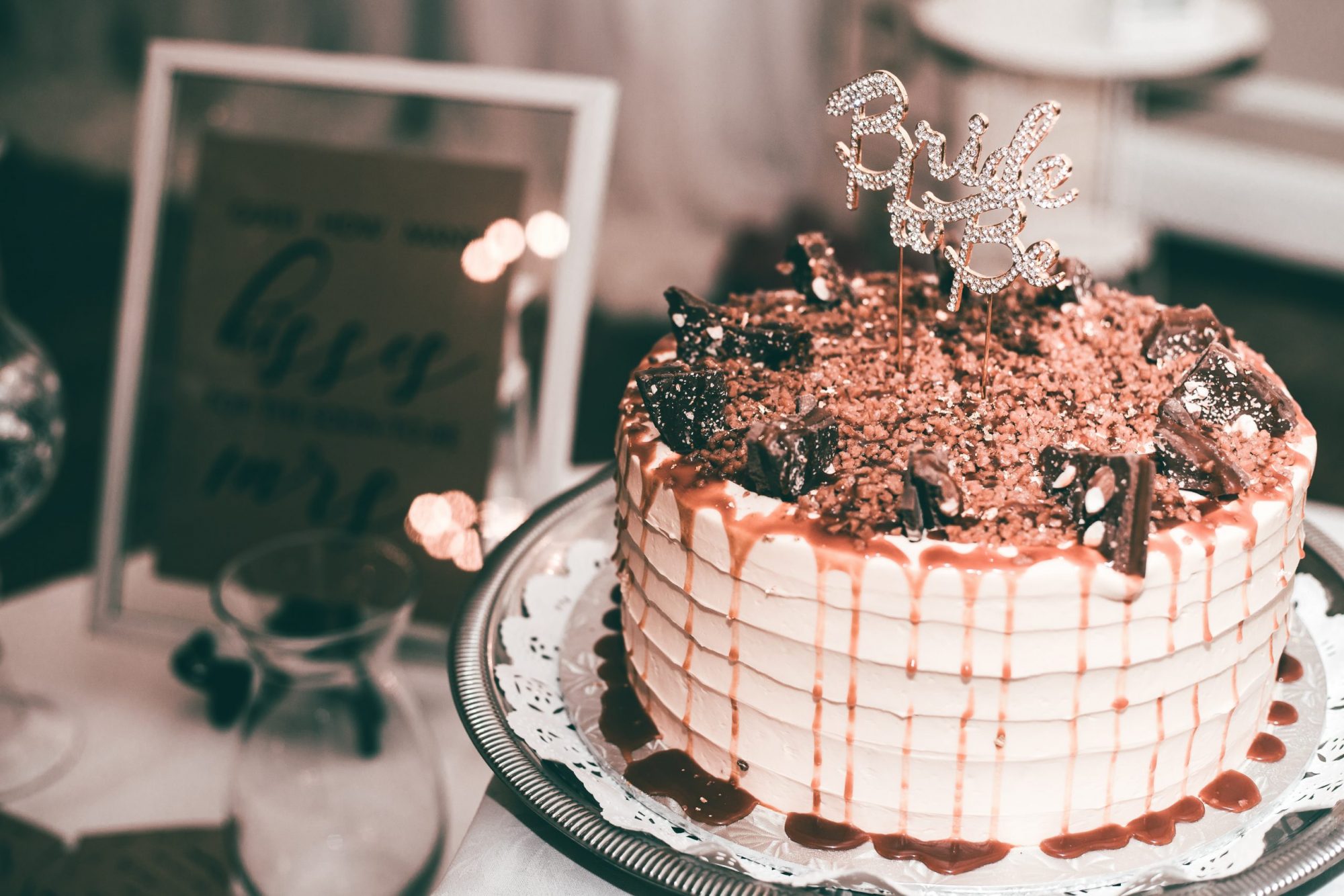 32 Ideas For A Delicious Bridal Shower Cake Yeah Weddings