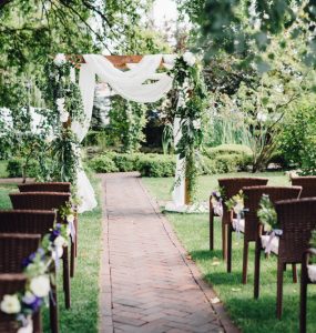backyard wedding ideas