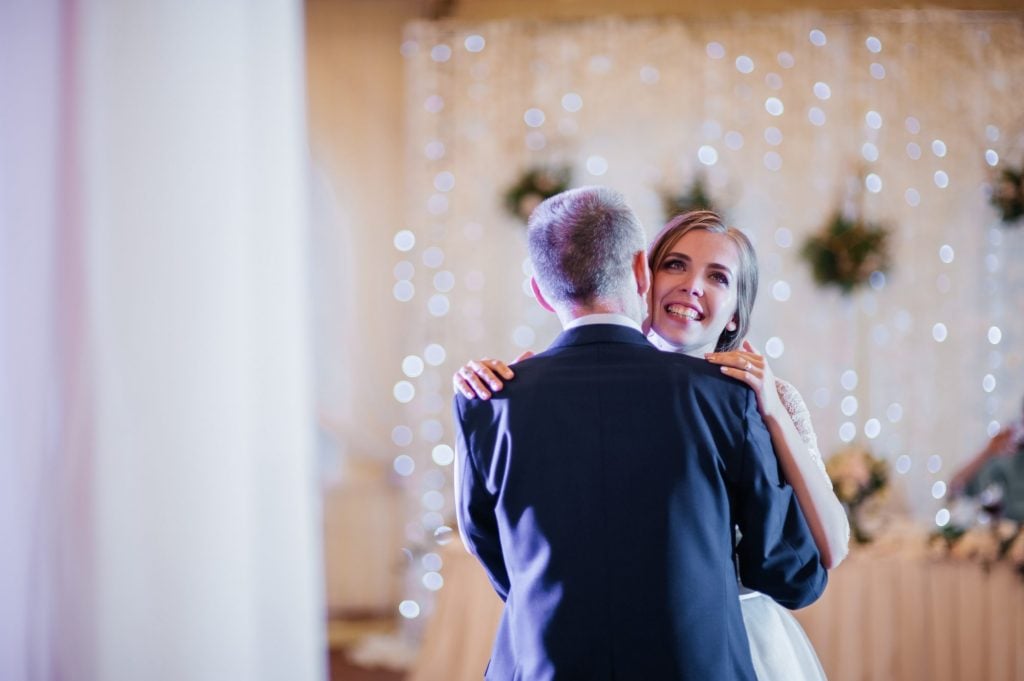 father and daughter dancing at wedding