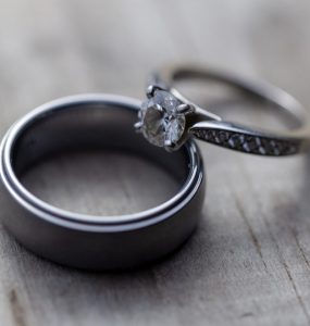 wedding ring after divorce