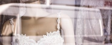 shop for trying on wedding dresses