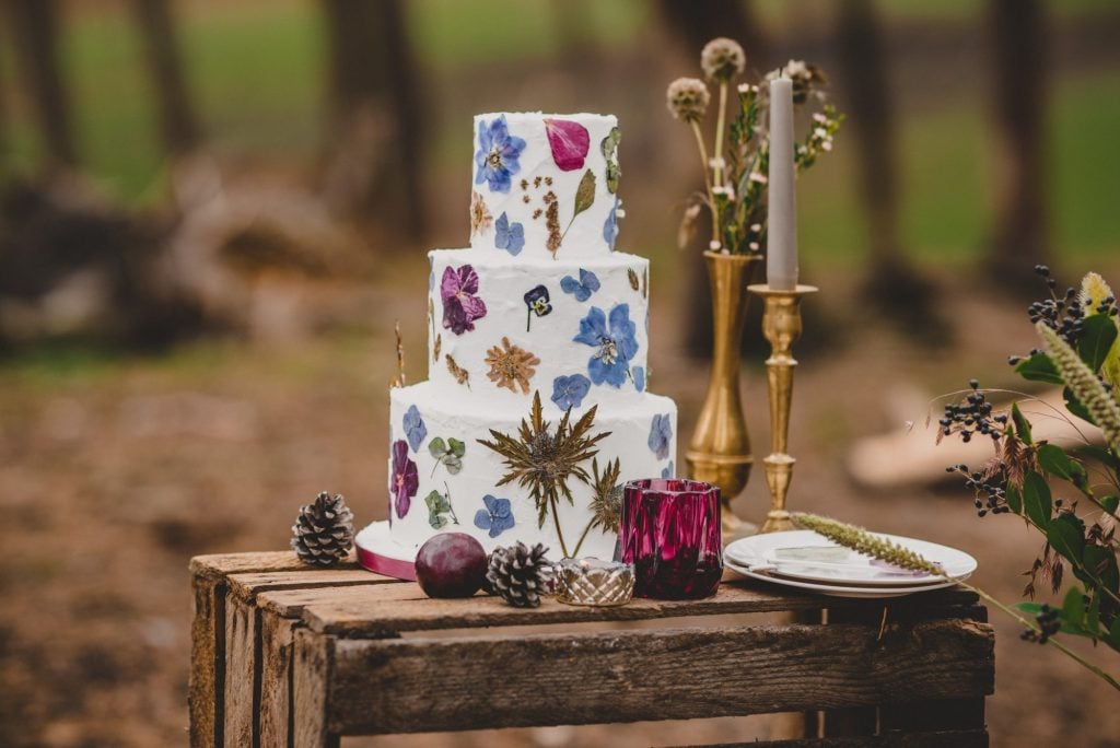 dried flower cake