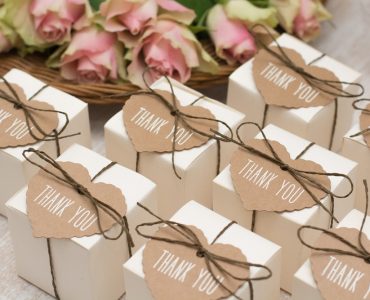 are wedding favors necessary