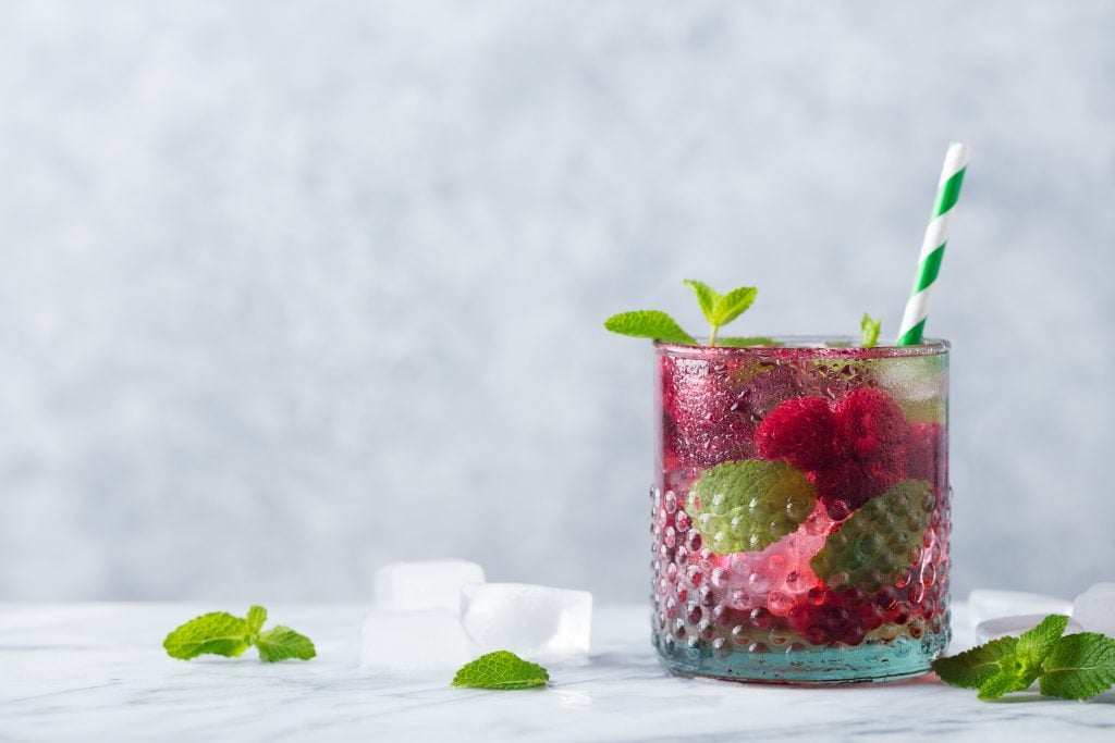 gin berry fizz