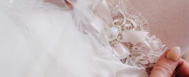 garter placement
