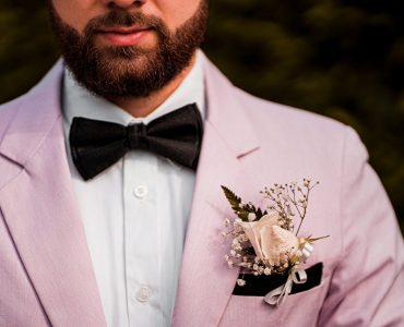 a groom's boutonniere