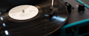 vinyl record player