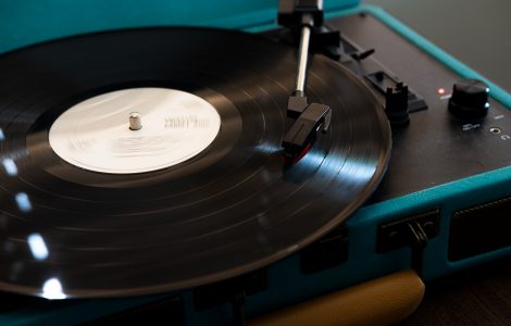 vinyl record player