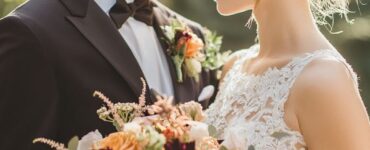 A nostalgic and elegant vintage October wedding, blending the natural beauty of autumn with timeless décor, attire, and atmosphere for a memorable and romantic celebration.