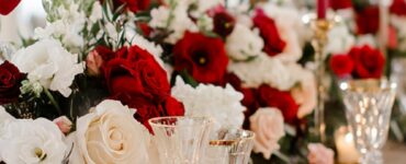 Romantic February wedding introduction with ideas for cozy receptions, Valentine’s Day themes, and winter-inspired decorations for a magical celebration.